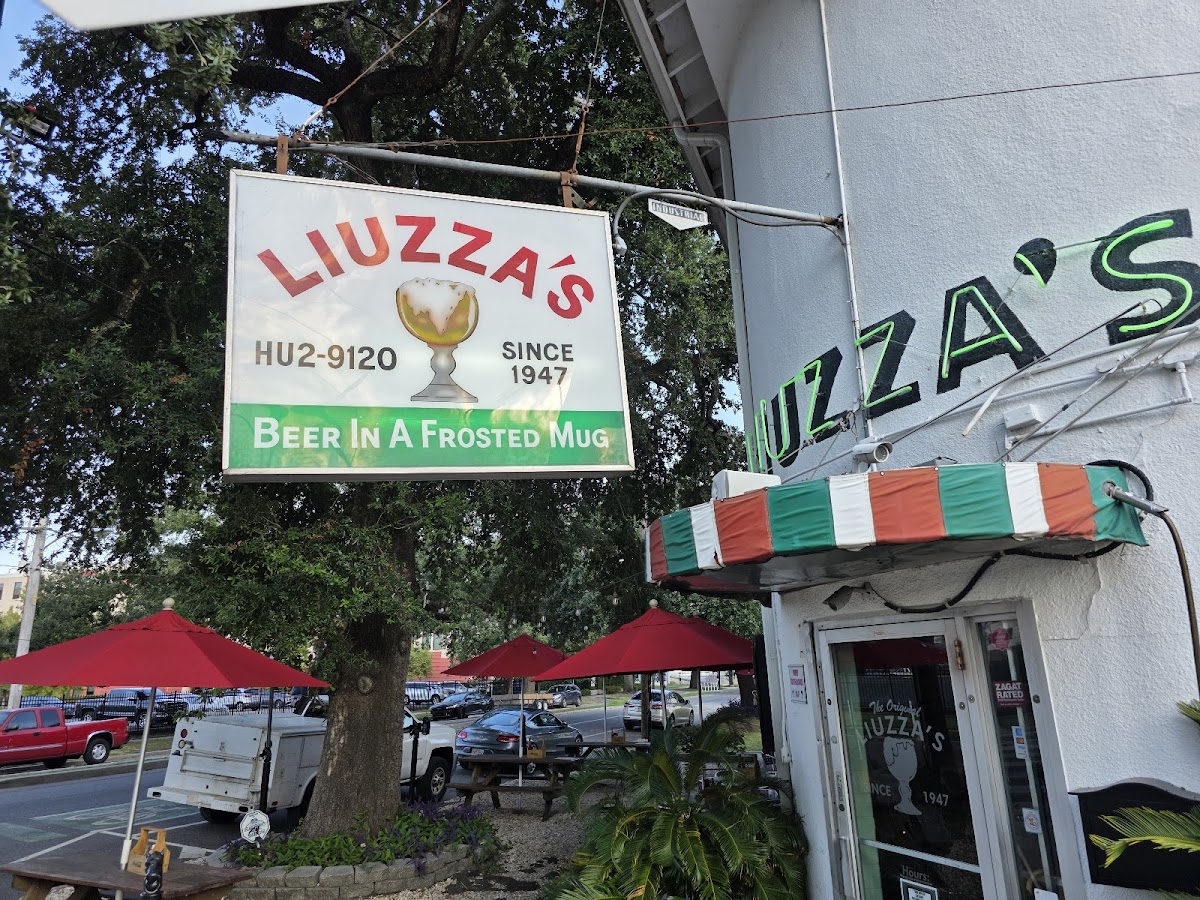 Liuzza's Restaurant & Bar